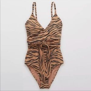 NWOT aerie one piece swimsuit